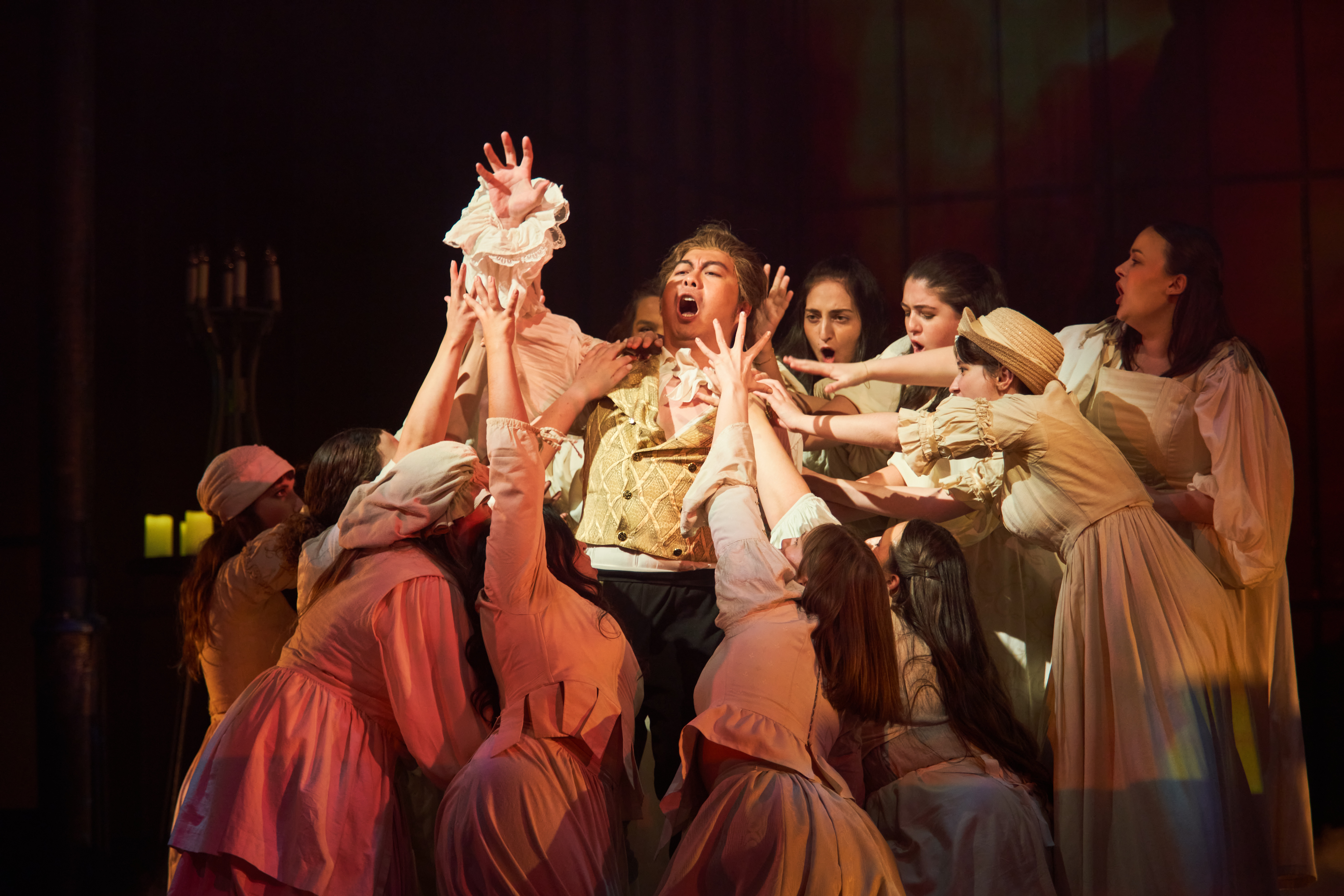 Maotong Yu performing as Don Giovanni - Image 2
