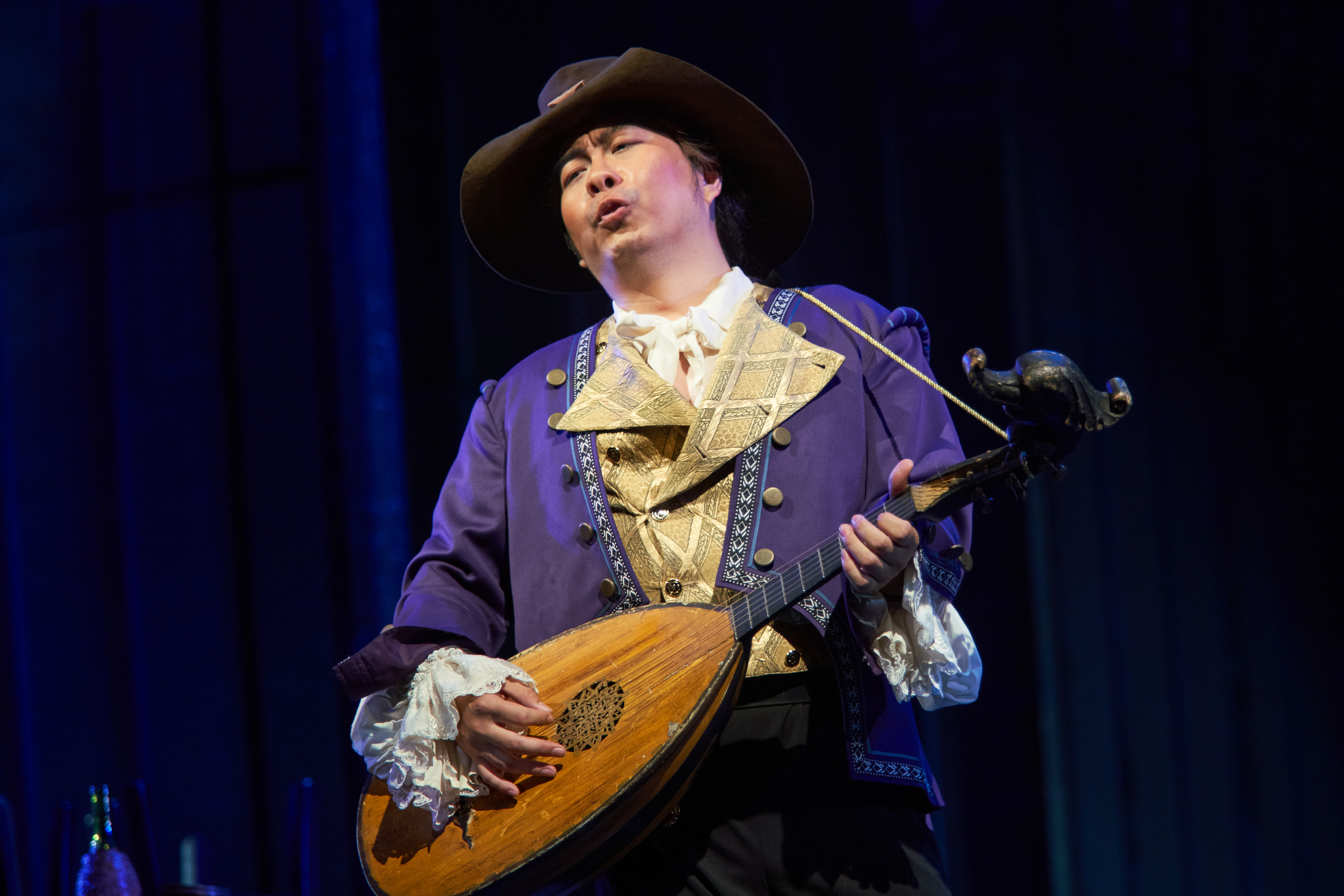Maotong Yu performing as Don Giovanni - Image 3